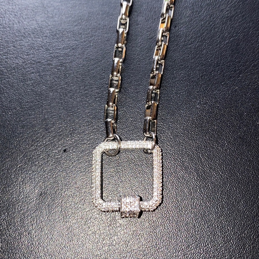 NECKLACE. Triple gold plated NWT Magnetic closure 18” + 3”